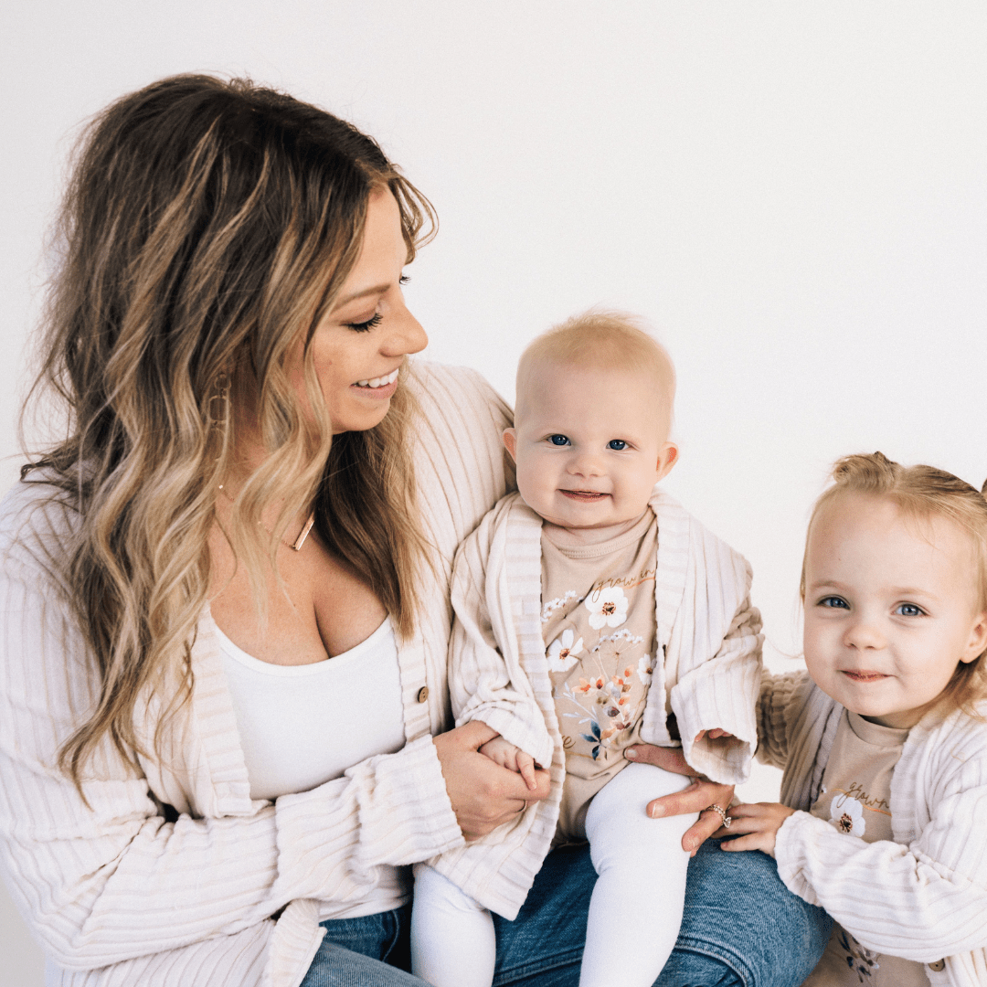 Nova's Grown In Love Floral Tee – Child