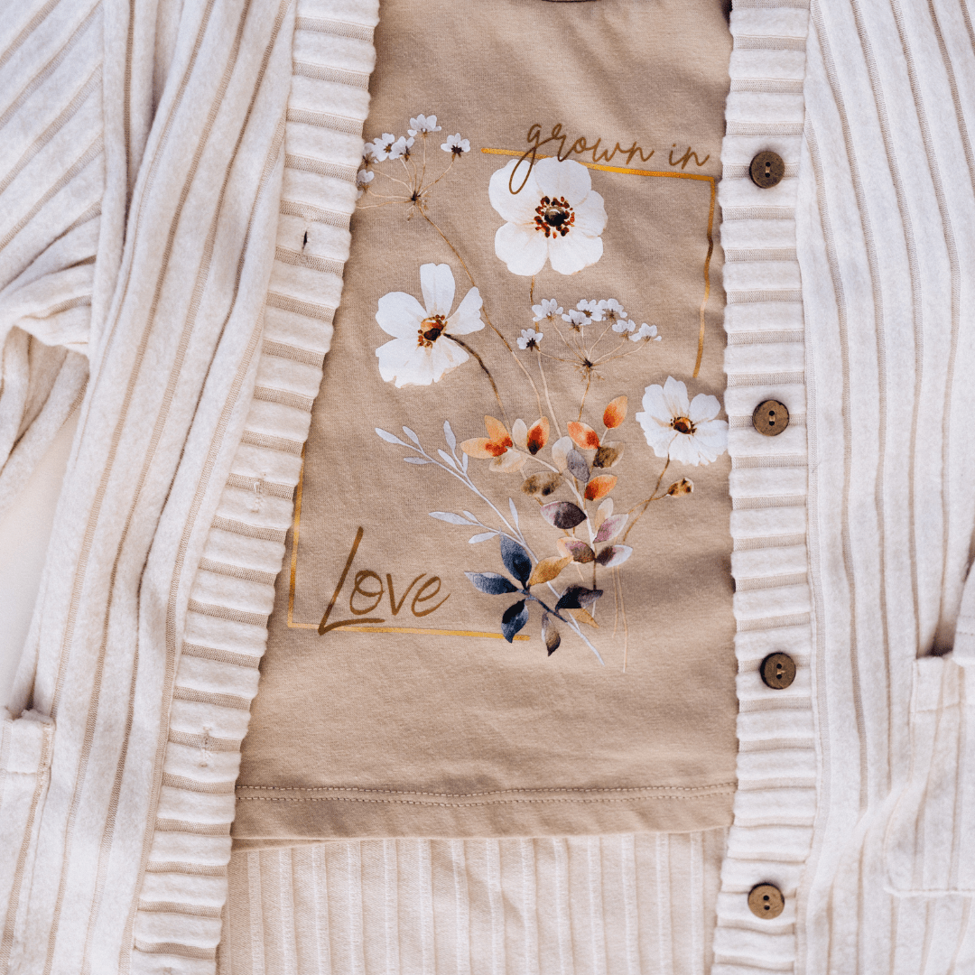 Nova's Grown In Love Floral Tee – Child