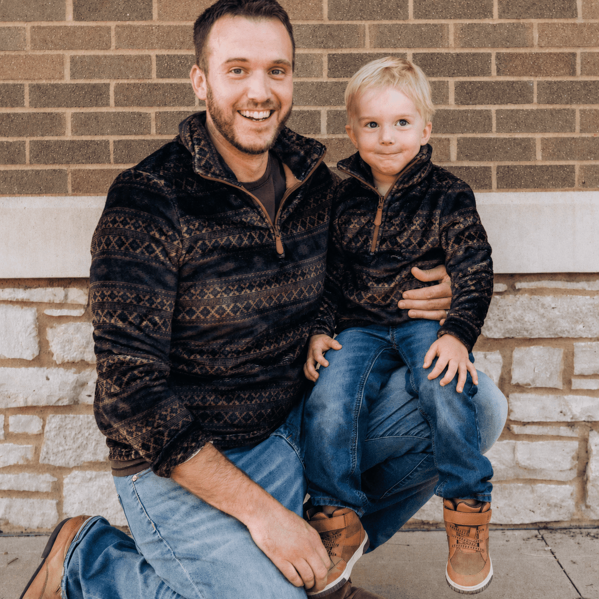 Nova's Cozy Aztec Sherpa 1/4-Zip Pullover – Unisex