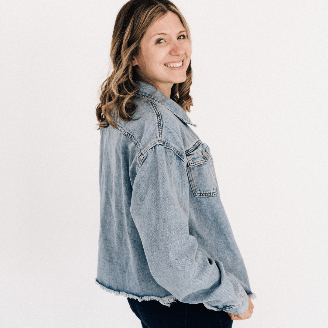 Nova's Blue Raw-Hem Denim Jacket – Women